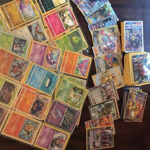 Pokémon cards lot 300+ cards